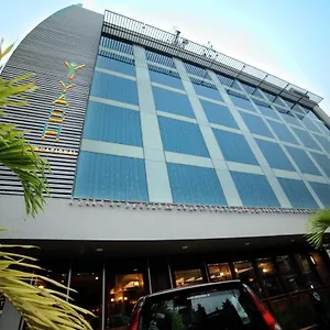 yash-international.kerala-hotels.net/