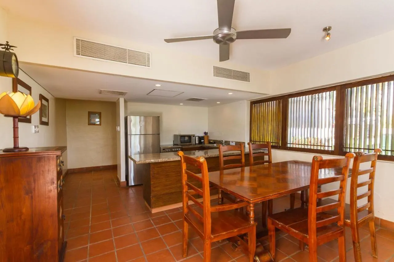Club Tropical Resort - Official Onsite Reception & Check In Port Douglas 4*,