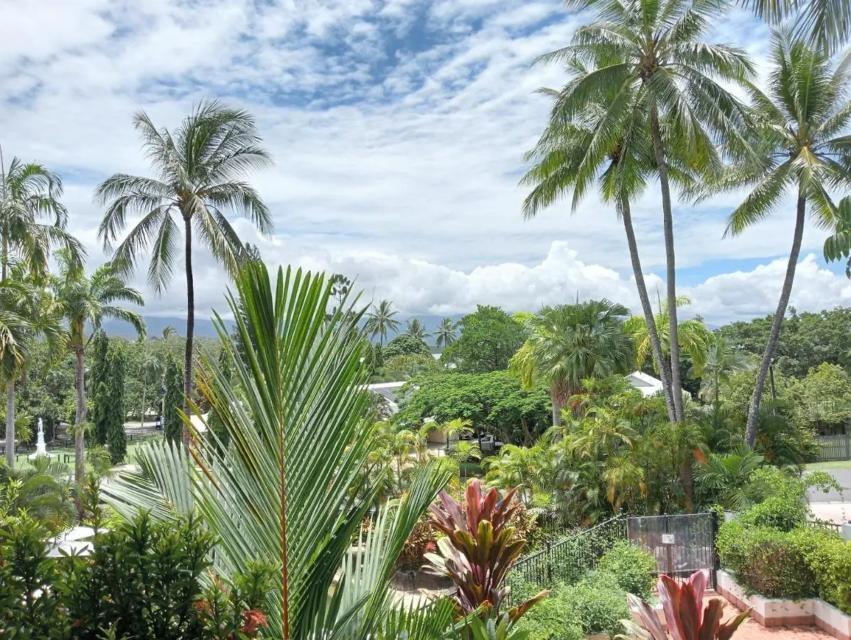 **** Aparthotel Club Tropical Resort - Official Onsite Reception & Check In Port Douglas Australia