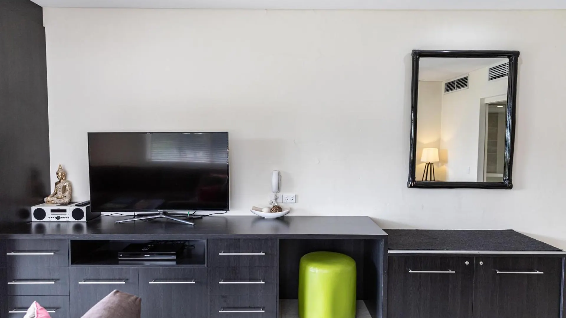 Club Tropical Resort - Official Onsite Reception & Check In Port Douglas