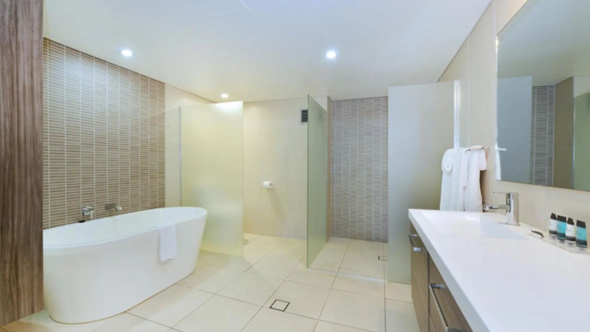 Club Tropical Resort - Official Onsite Reception & Check In Port Douglas Aparthotel