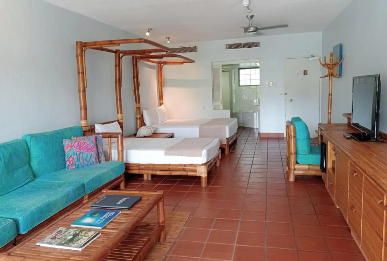 Club Tropical Resort - Official Onsite Reception & Check In Port Douglas Aparthotel