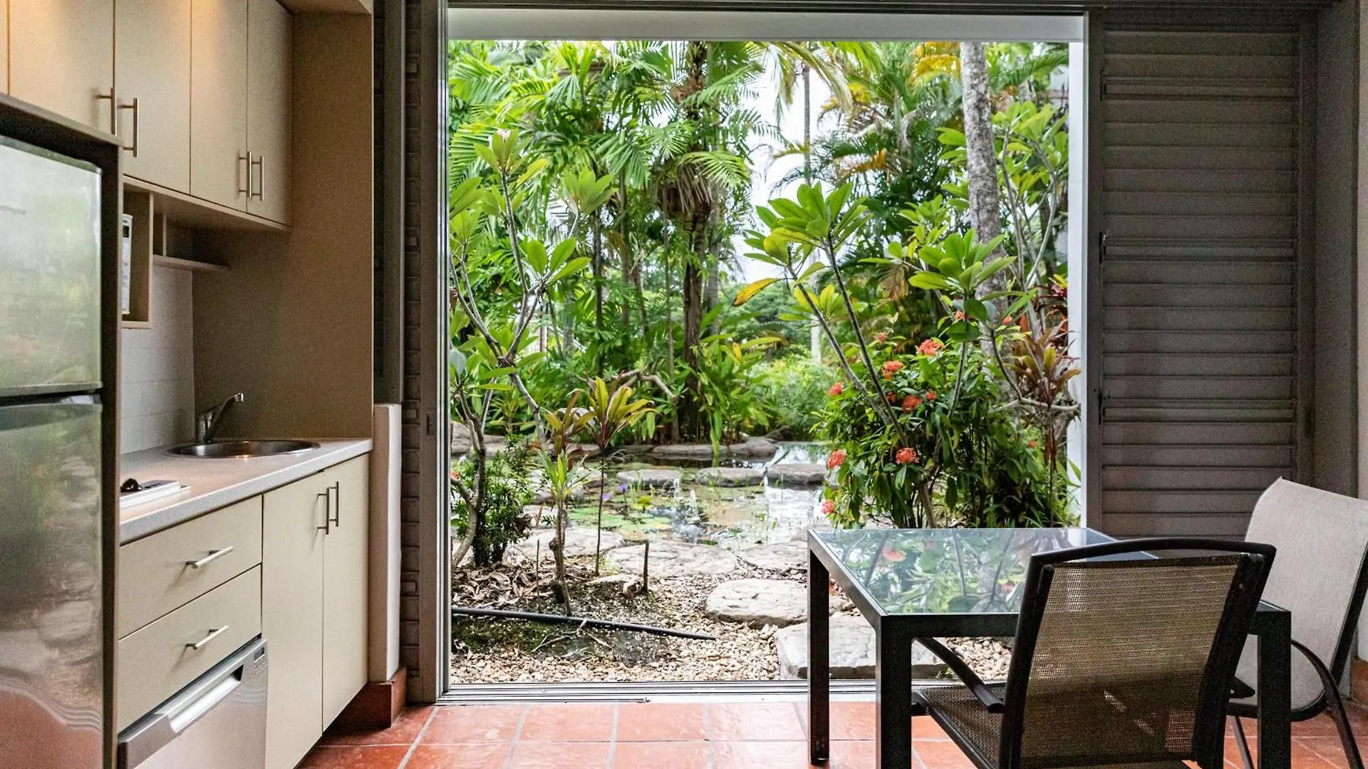 Club Tropical Resort - Official Onsite Reception & Check In Port Douglas