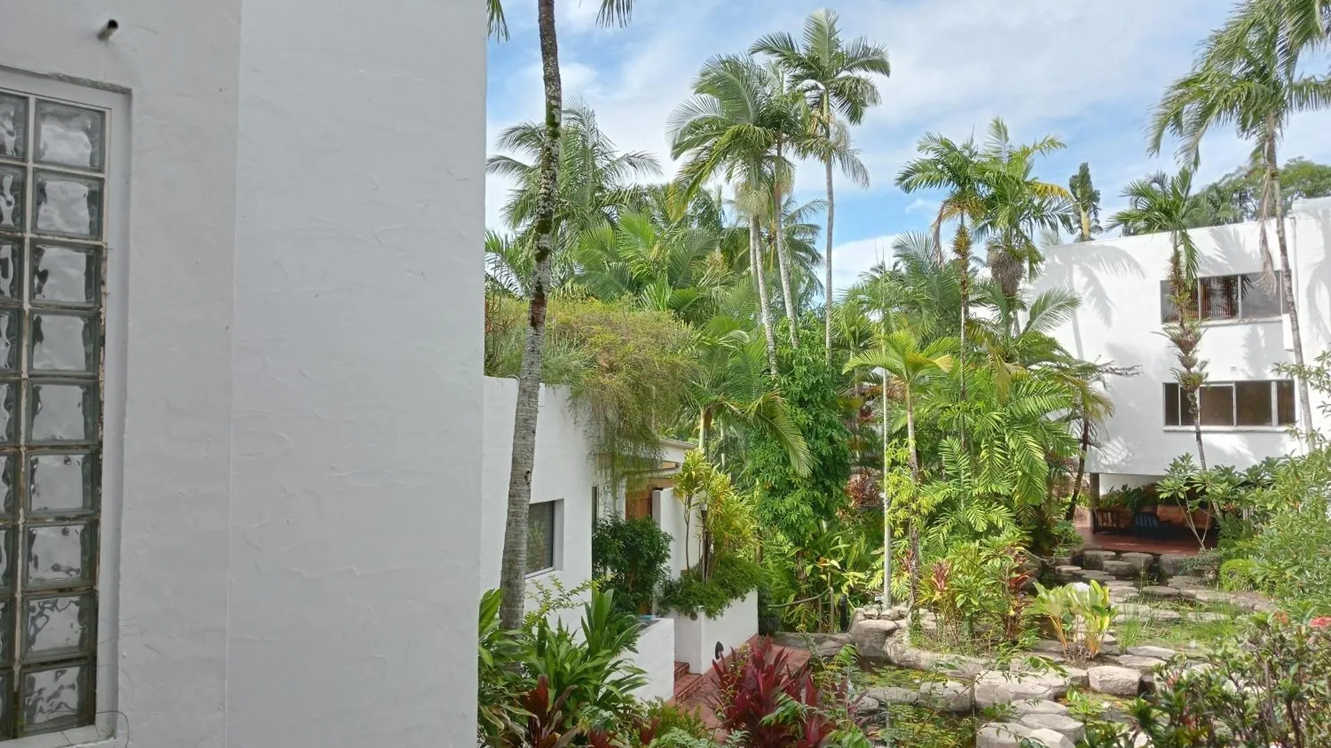 Club Tropical Resort - Official Onsite Reception & Check In Port Douglas