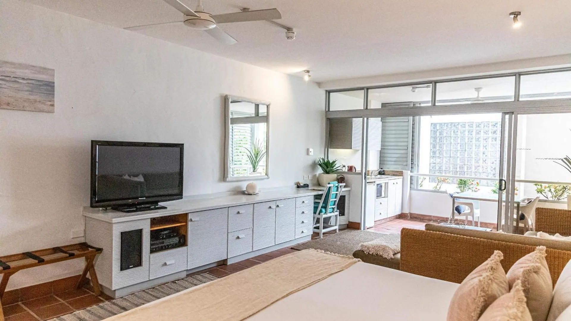 Club Tropical Resort - Official Onsite Reception & Check In Port Douglas 4*,