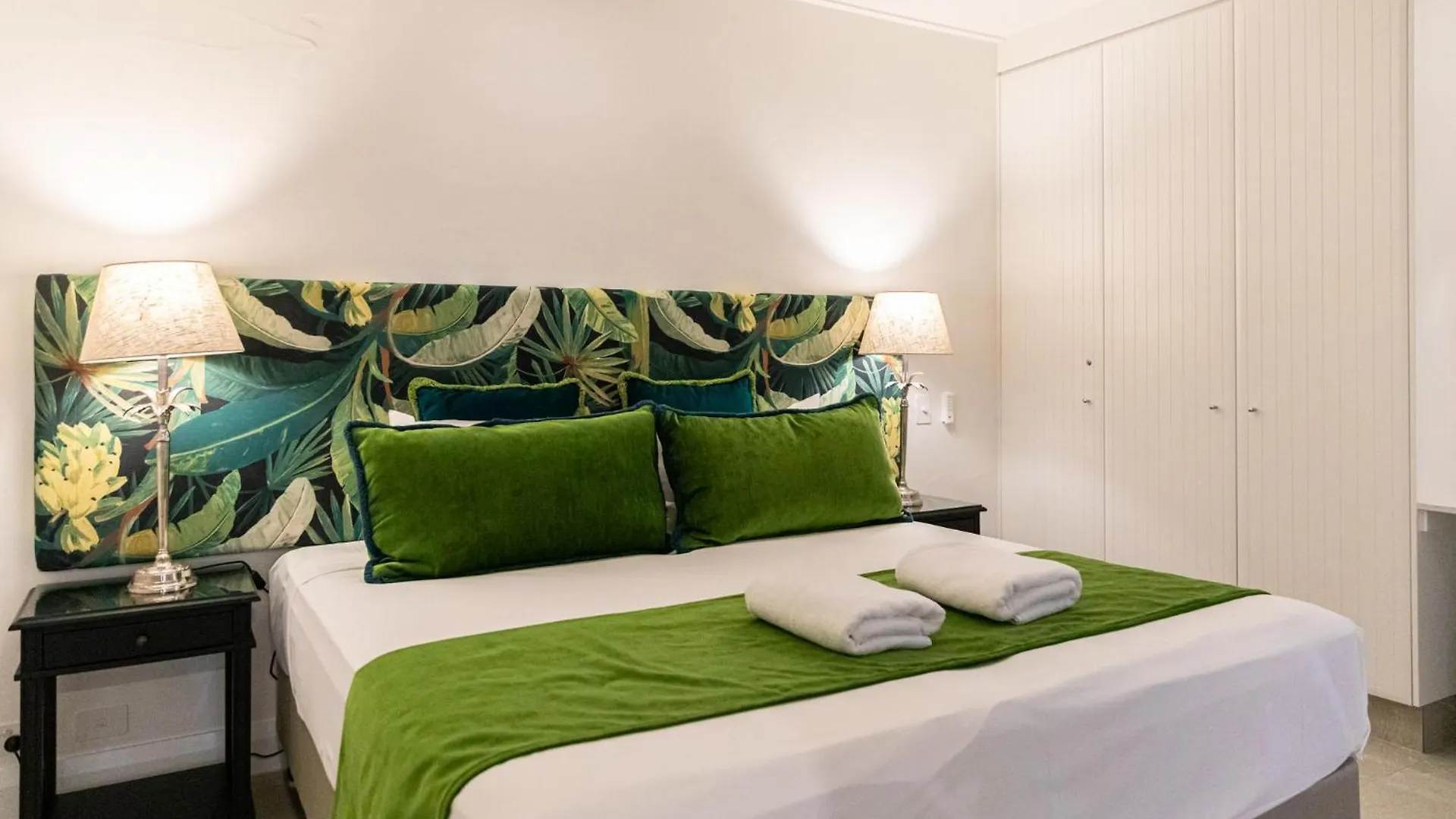 Club Tropical Resort - Official Onsite Reception & Check In Port Douglas