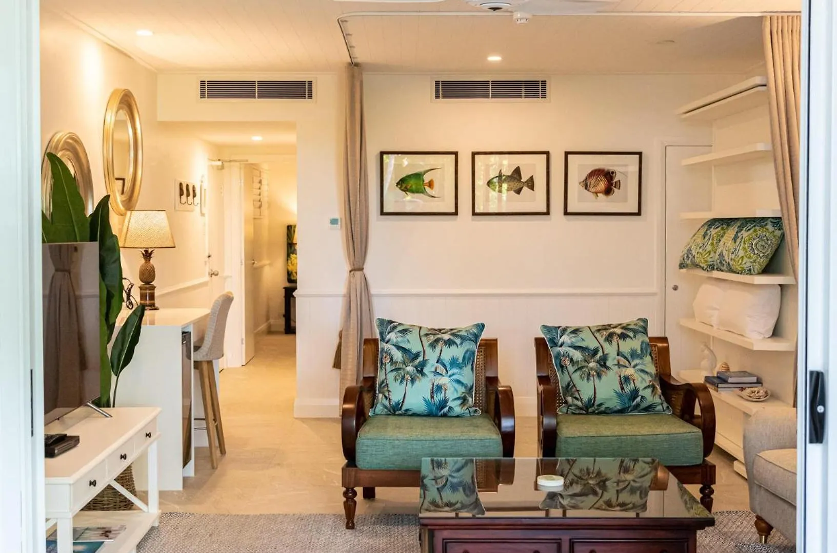 Club Tropical Resort - Official Onsite Reception & Check In Port Douglas Australia