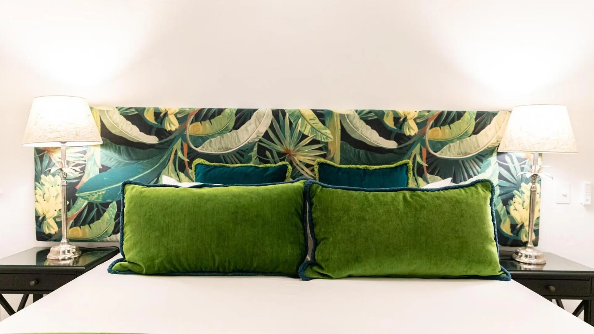Club Tropical Resort - Official Onsite Reception & Check In Port Douglas Aparthotel