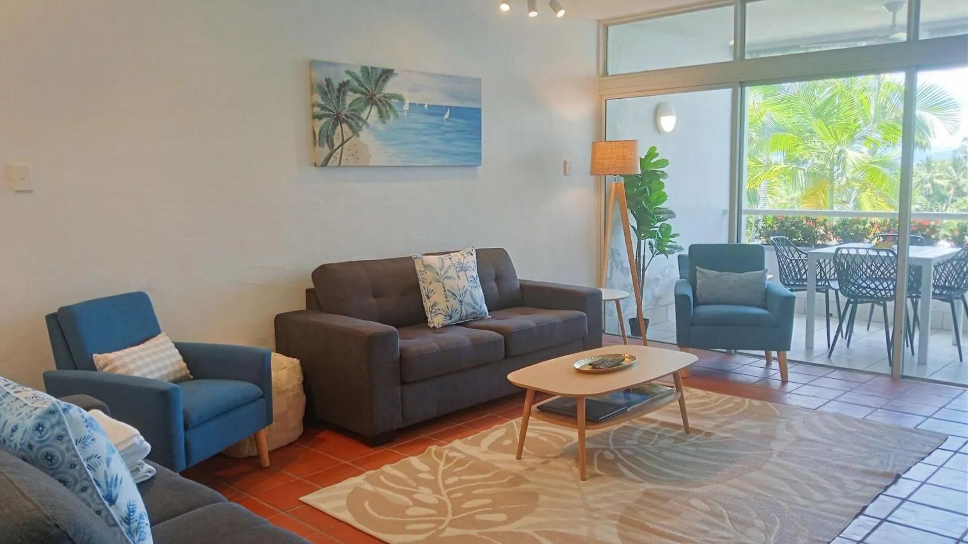 Aparthotel Club Tropical Resort - Official Onsite Reception & Check In Port Douglas